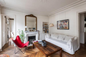 Bright apartment in the heart of Paris - Welkeys